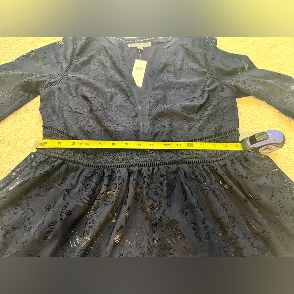 Blue Tassel Navy Lace Women Top 3/4 Sleeves Flare Waist NWT Size Medium - Picture 5 of 9